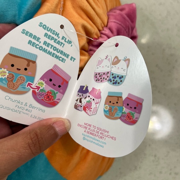 Squishmallows Chunks and Berrina - Flip-A-Mallows - Picture 4 of 6